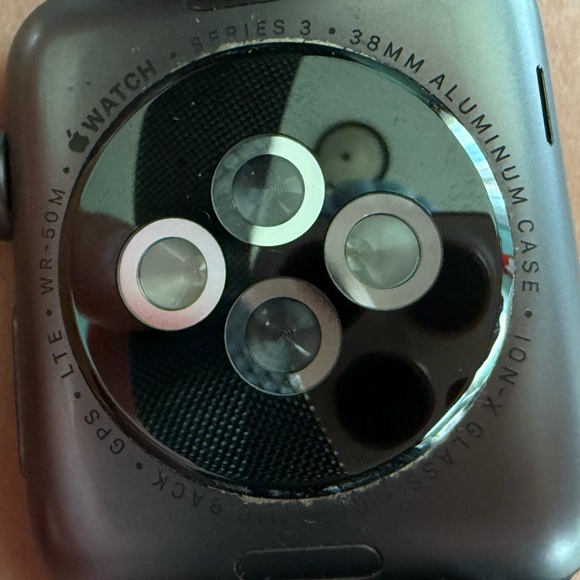 Black Apple Watch 3rd series with Metallic Band - Picture 5 of 5